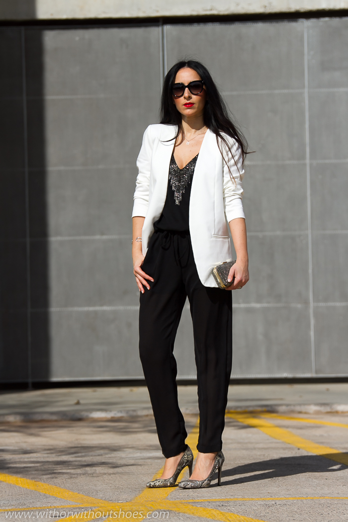 Beaded Jumpsuit and White Blazer | With Or Without Shoes - Blog Influencer Moda Valencia España