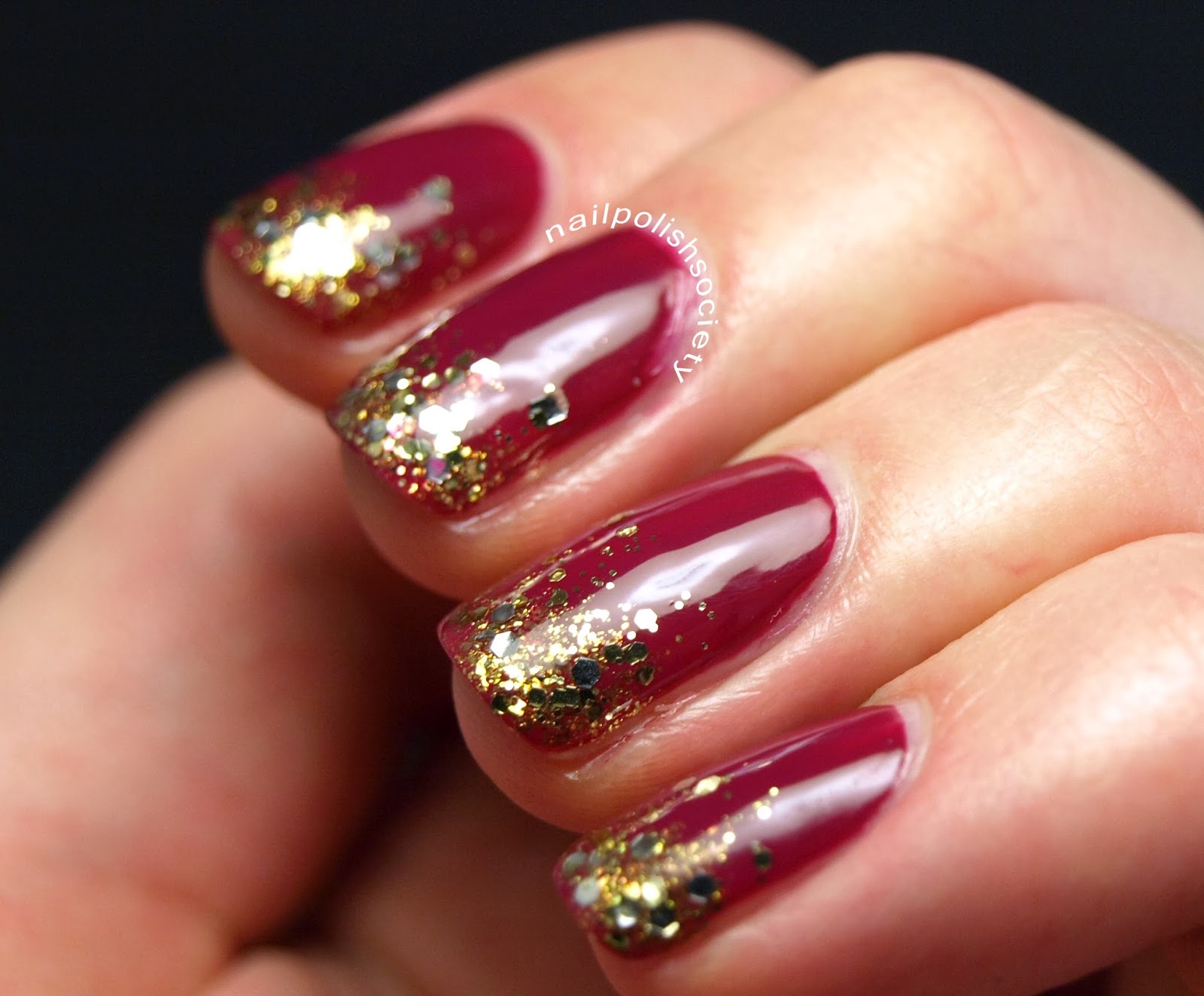 nail design for christmas party