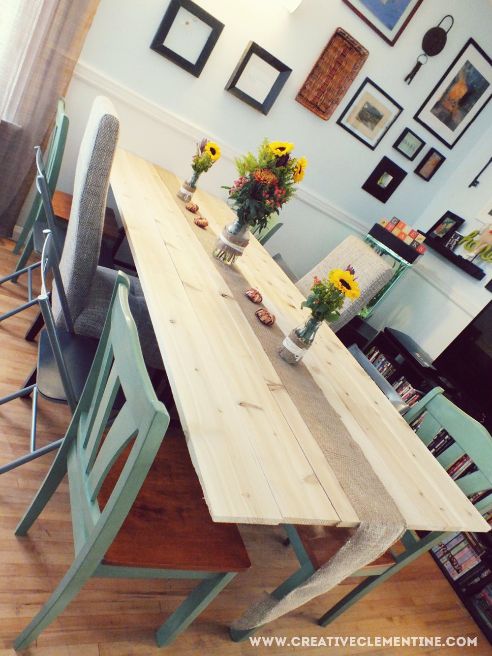 DIY wall-mounted table top. Great for holidays! via creativeclementine.com