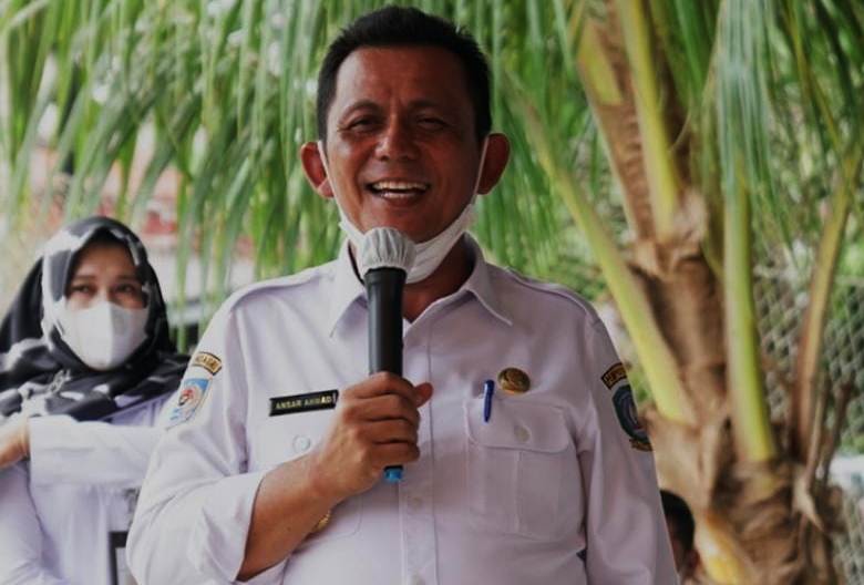 Bersama Baznas Kepri Bagi Paket Logistik, Berikut Harapan Gubernur Bersama Baznas Kepri Bagi Paket Logistik, Berikut Harapan Gubernur