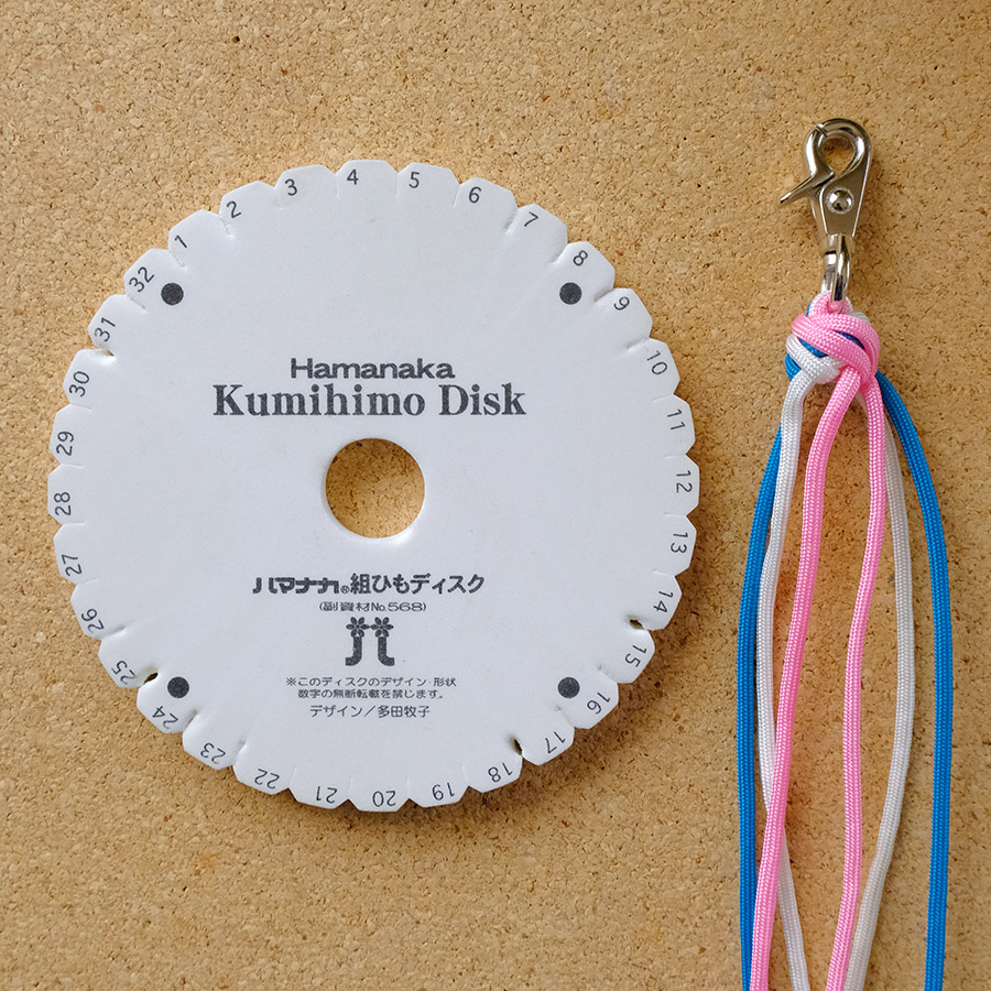 Paracord Lovers パラコードラヴァース 1 127 初めてでもきっちり編める ハート編み ラブラブ編みのリード 編みかた