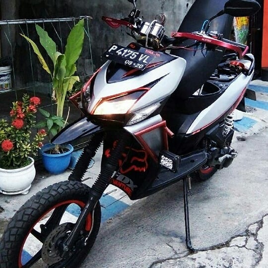 Ide Modifikasi Vario 110 Fi Led Jari Jari Ring 14 Terfavorit