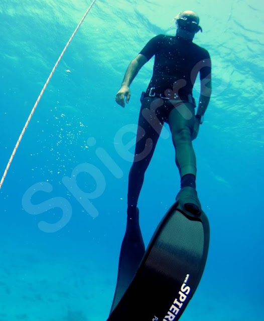 Spierre Custom Carbon fins, Alon Rivkind, Freediving Israel, Boaz Samorai