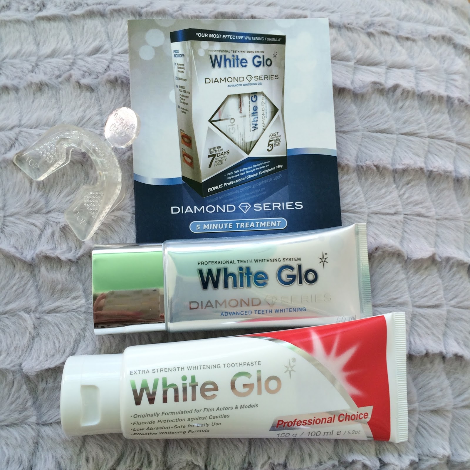 F.B.L Savvy : White Glo Whitening Kit