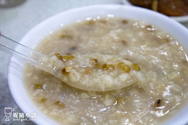 【西門町美食】張記韭菜水煎包。台北煎包界的扛霸子