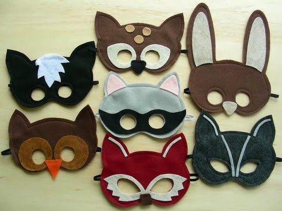 http://www.hideousdreadfulstinky.com/2011/10/guest-post-felt-mask-round-up-with.html