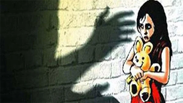 News, Kerala, Molestation, Police, Complaint, Parents, Mother, Custody, Molestation; 17 year old held