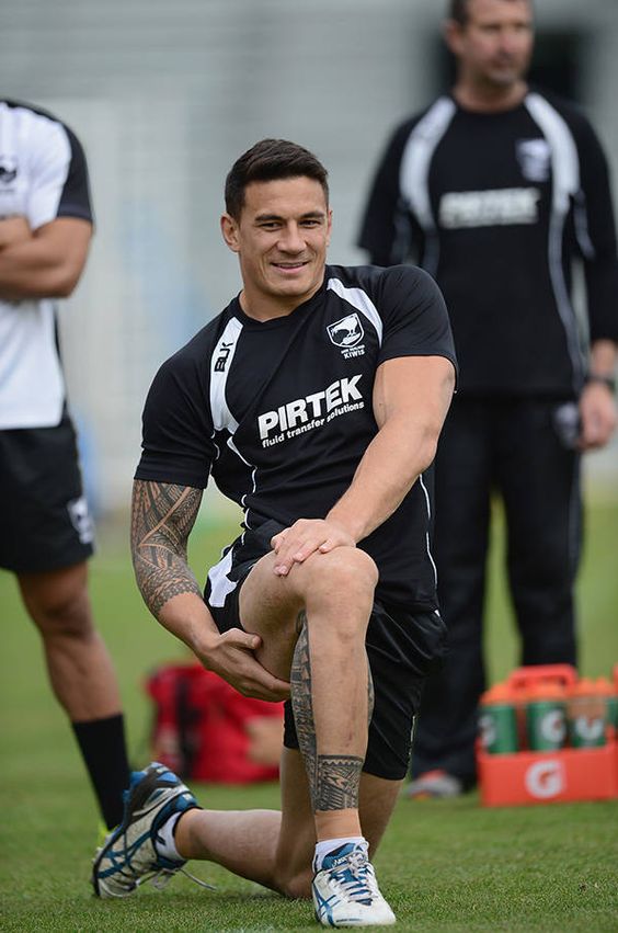 attractive-hawaiian-men-kiwi-sports-hunks-masculine-rugby-players