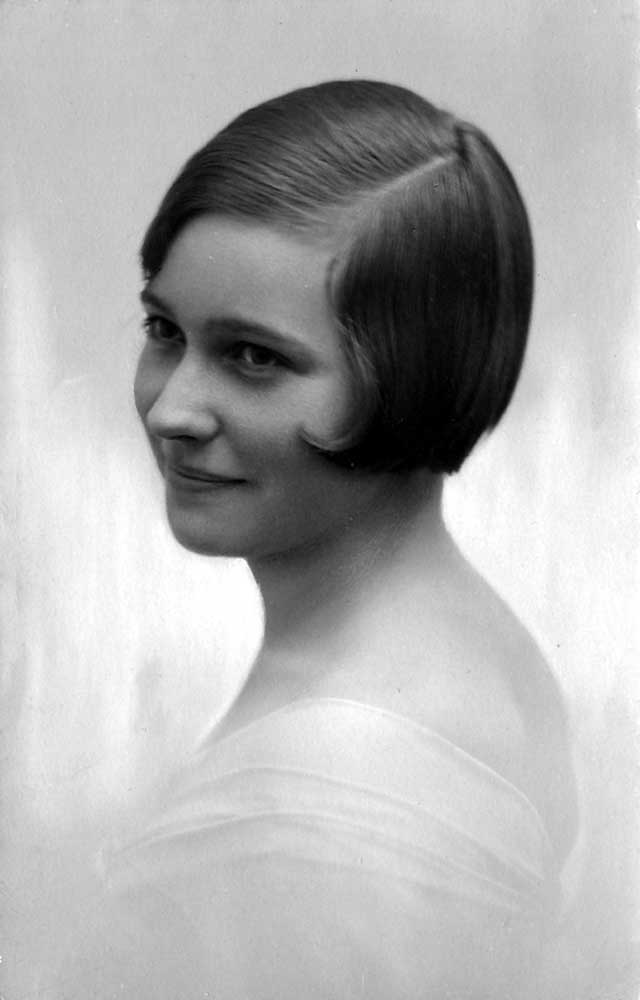 '20s Women Hairstyles: The Hairdos That Ladies Must Try Once At Least ~ Vintage Everyday