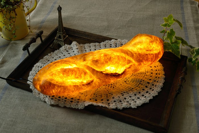 http://www.liataja.com/2014/11/roti-ini-dapat-bersinar-seperti-lampu.html