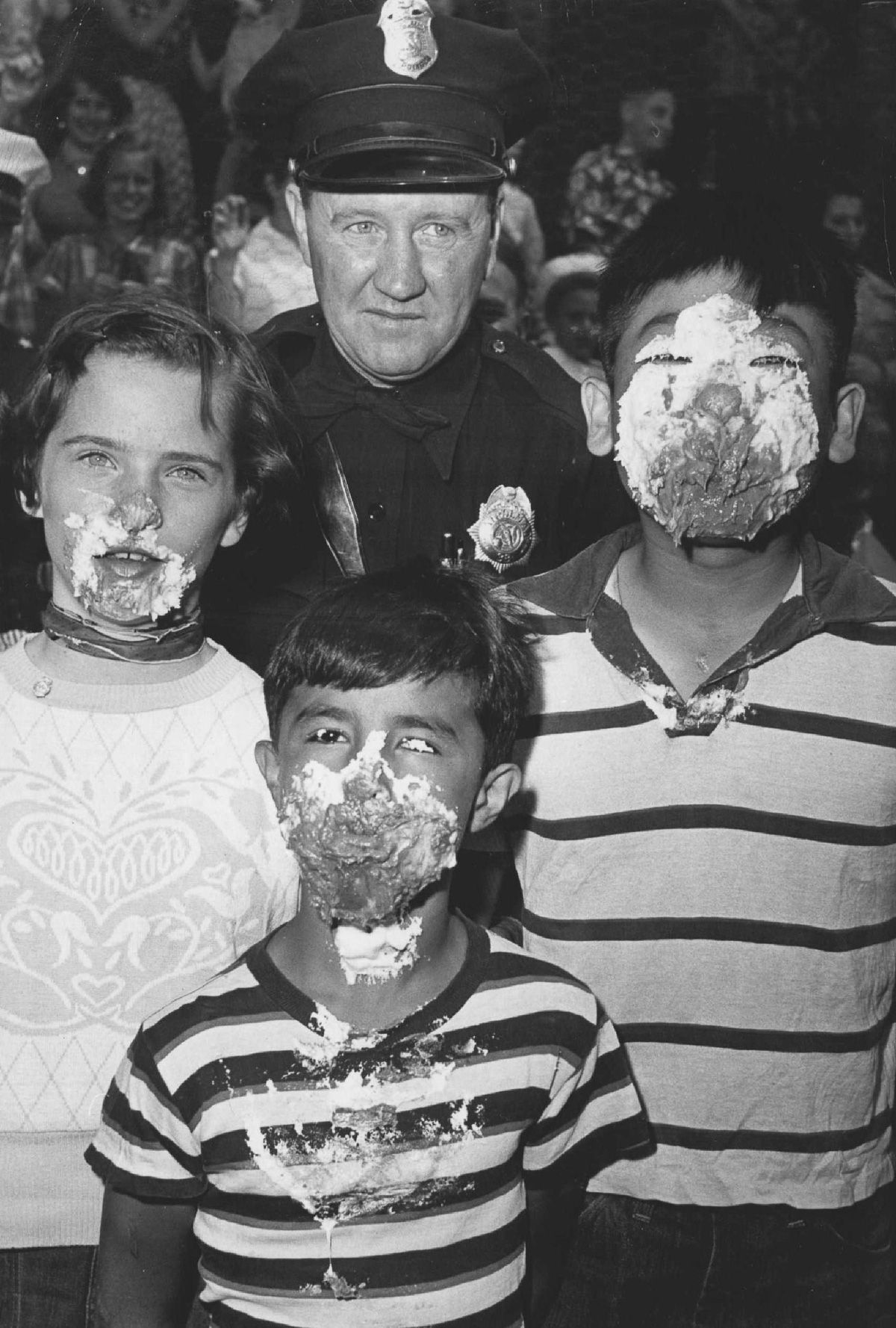 22 Amazing Vintage Photographs That Prove Eating Contests Have Been