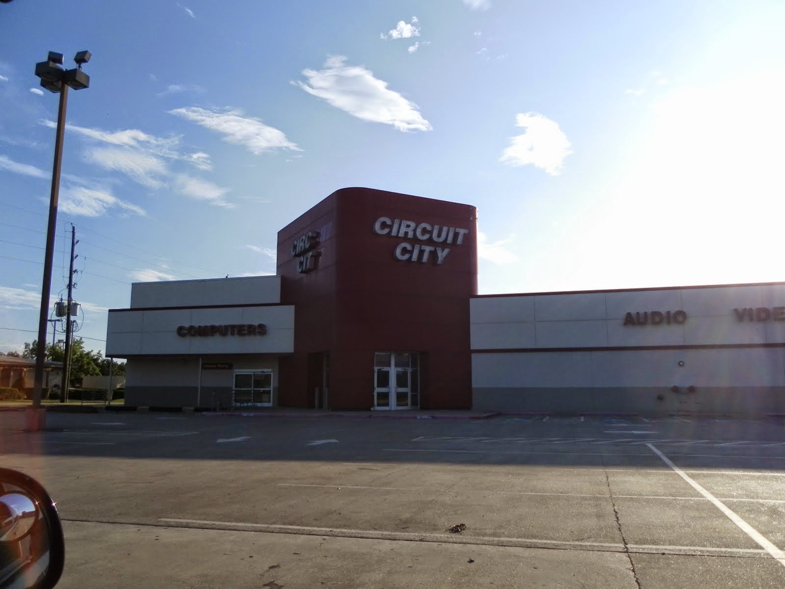The Louisiana and Texas Retail Blogspot Circuit City Then and Now (New