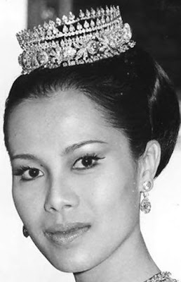 diamond tiara queen sirikit thailand van cleef and arpels