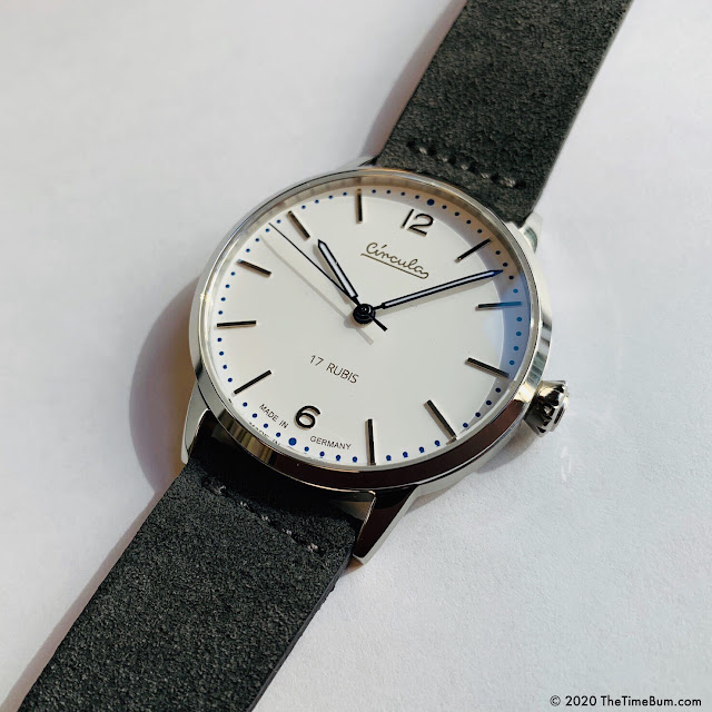 Circula Heritage Hand-wound white