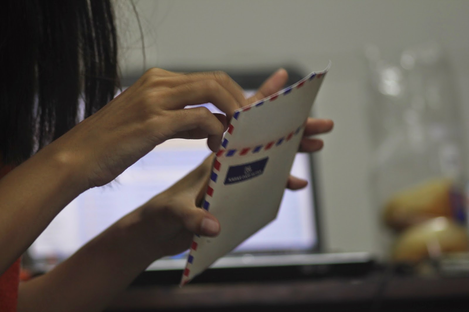 Mendengar Kabar Dari Hutan  Melakoni Melankoli