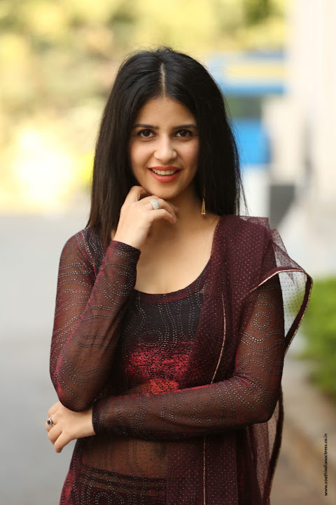 Kashish Vohra at Sapthagiri LLB success meet