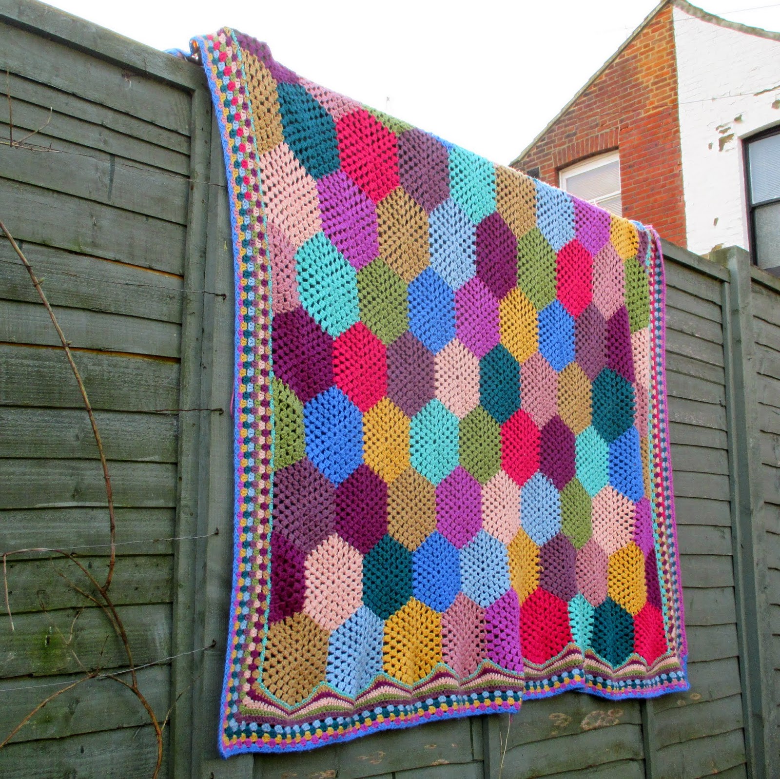 mrsbrownmakes... How to Crochet a Hexagon Blanket Part One