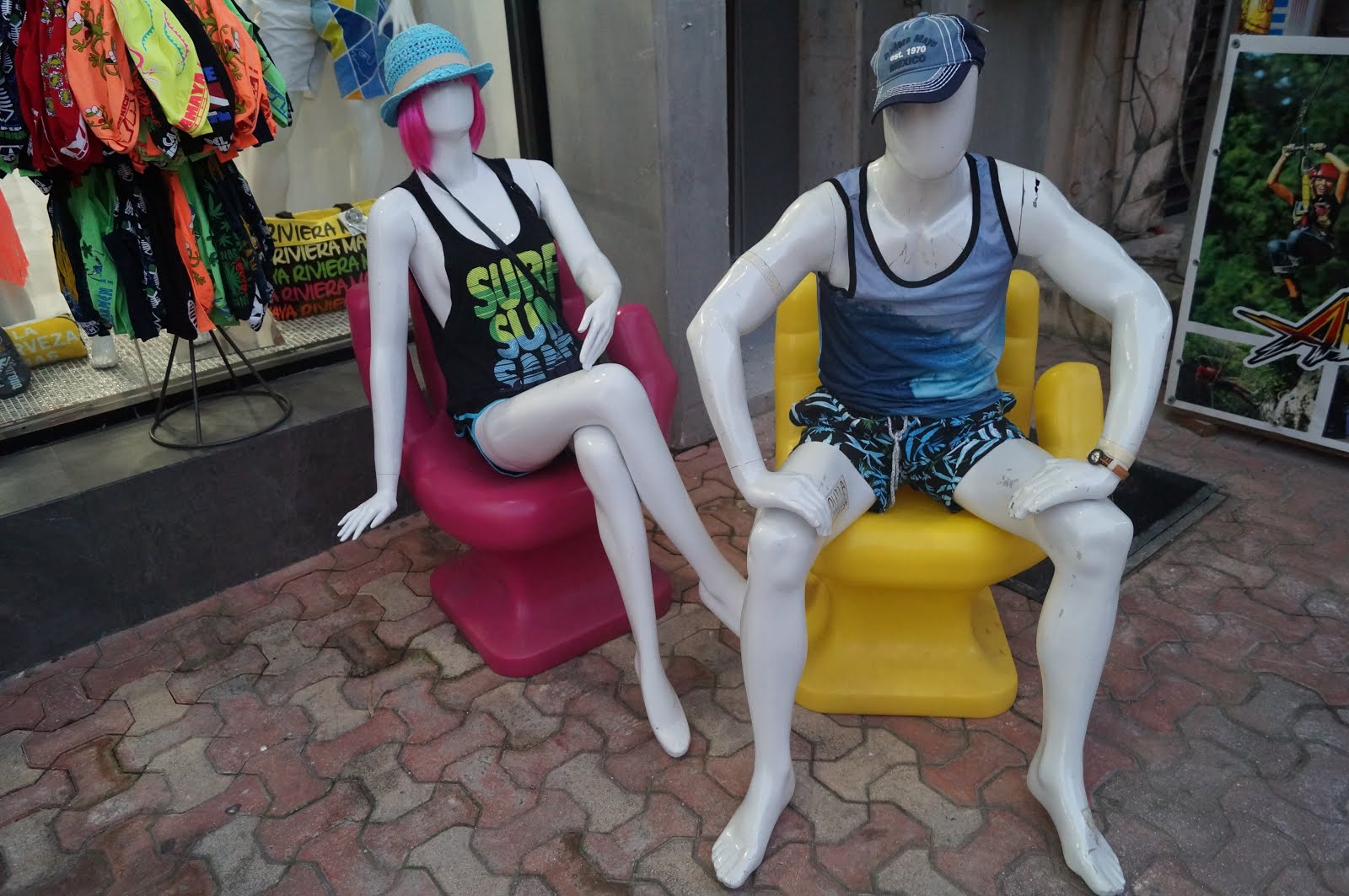 Watching the tourists pass on 5th Avenue Playa del Carmen