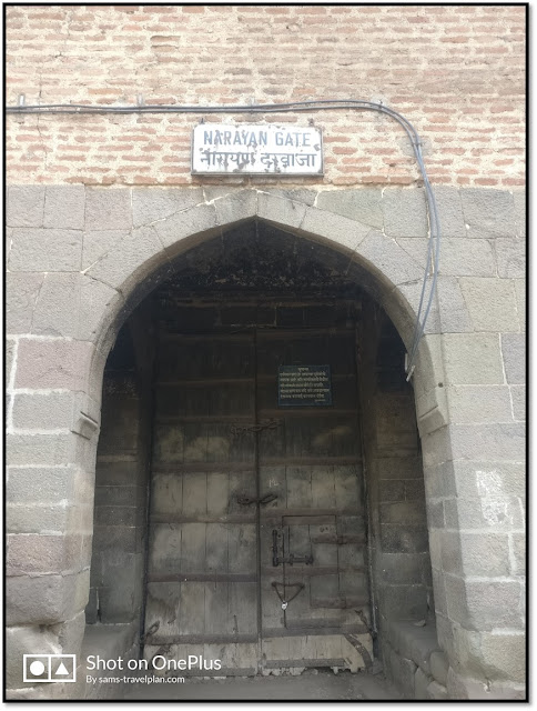 shaniwar wada, 5 major doors at shaniwar wada