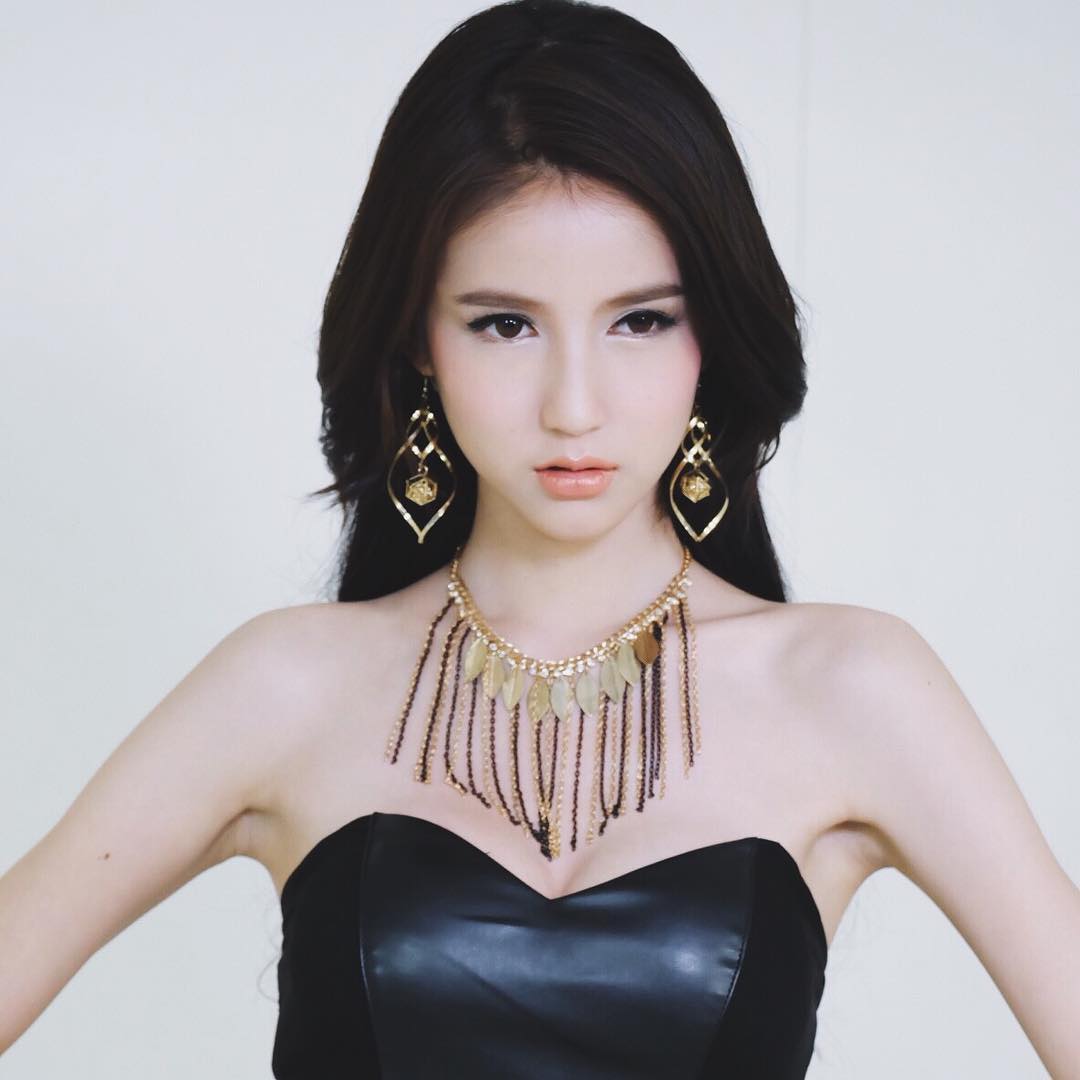 Yoshi Rinrada - Most Cute Teen Thai Ladyboy - TG Beauty Yoshi Rinrada - Most Cute Teen Thai Ladyboy - TG Beauty