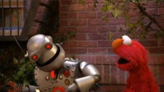 Memorybot and Elmo take a new walk. Sesame Street The Best of Elmo 2