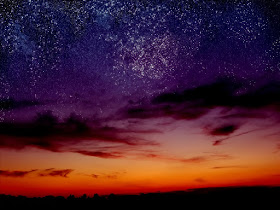http://www.zastavki.com/pictures/originals/2014/Nature___Sundown_Starry_sky_at_sunset_082927_.jpg