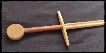 Stilletto- Dagger- drewniany sztylet -mieczyk