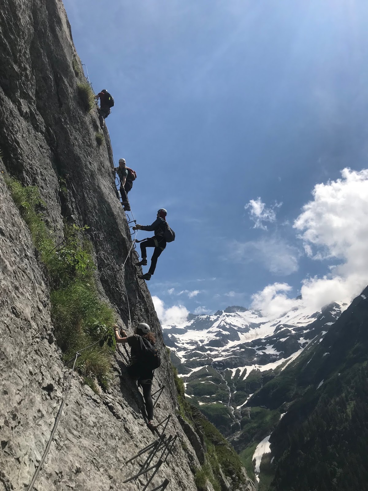 Life Adventure Guiding How to Challenge Rock Climbing Routes of