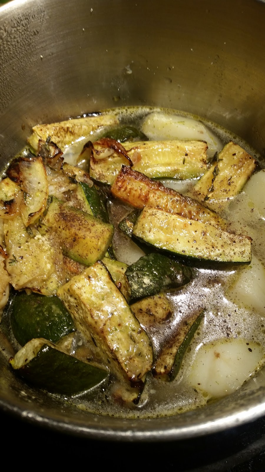 Marie'z kitchen Roasted zucchini and garlic thyme soup