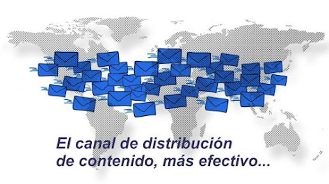 Una mapamundi y sobre él, muchos emails volando, y un texto que dice:"El canal de distribución de contenido más, efectivo"