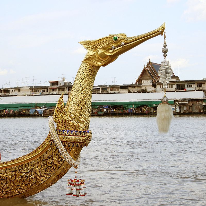 รัตนกวีน้อย: เรือพระที่นั่งสุวรรณหงส์ (กาพย์เห่เรือเจ้าฟ้ากุ้ง) รัตนกวีน้อย: เรือพระที่นั่งสุวรรณหงส์ (กาพย์เห่เรือเจ้าฟ้ากุ้ง)
