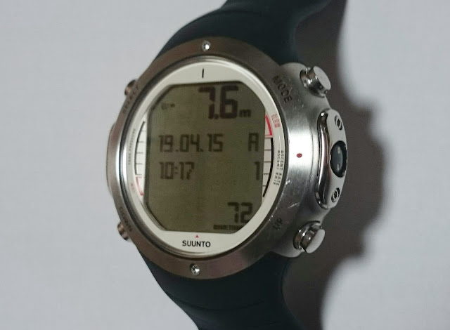 SUUNTO D6i