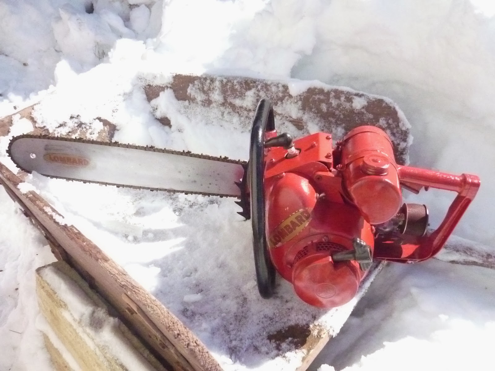 VINTAGE CHAINSAW COLLECTION LOMBARD 34.