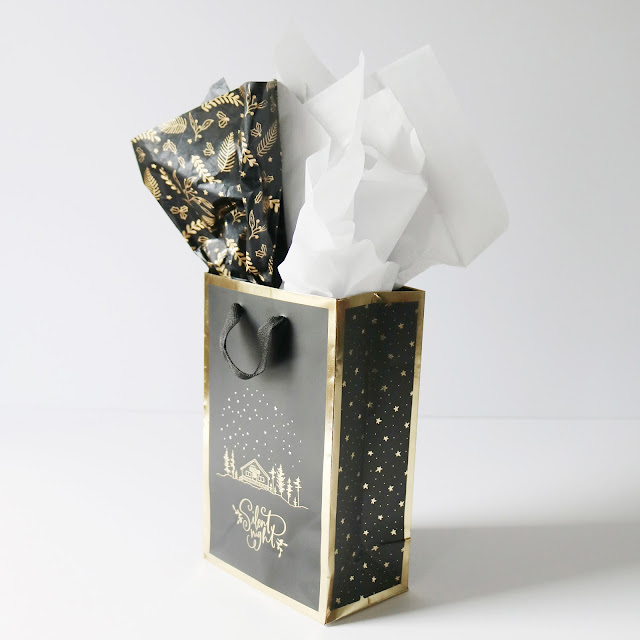 Starry Night Holiday Collection - classic black & white with touches of gold foil | creativebag.com