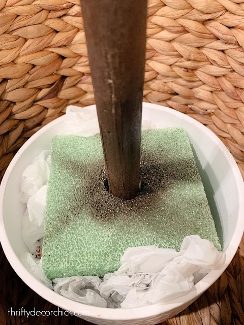using foam in planter for fake tree