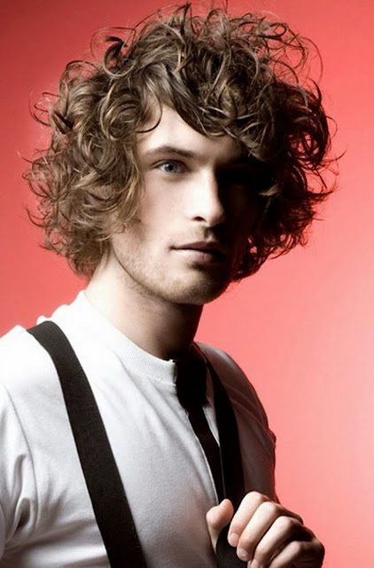 Hairstyles for Curly Hair Men Trendy And Flattering For Round Faces