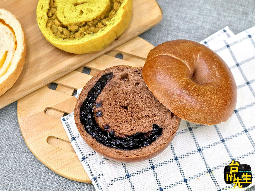 台南貝果/限量販售只賣平日/手工製作當天出爐現賣/無油低糖不含添加物/嚴選食材料多實在/忠實顧客團購一次破百顆