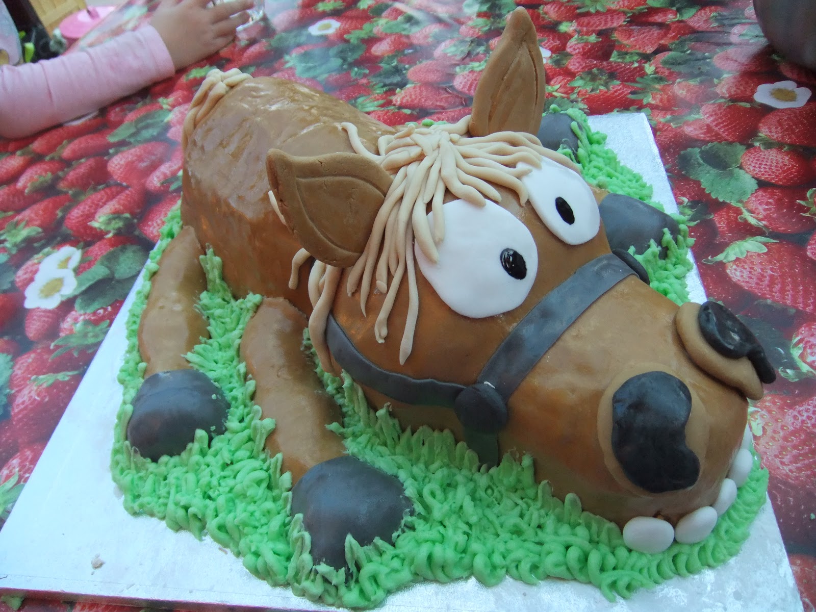 Alexis Bakes Creates And Makes hopefully Only A Few Mistakes A Horse