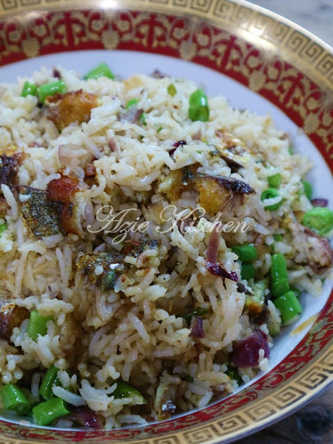 Nasi Goreng Ikan Goreng