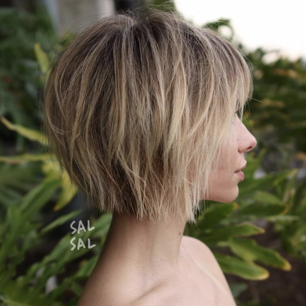 medium short hairstyles 2019 female