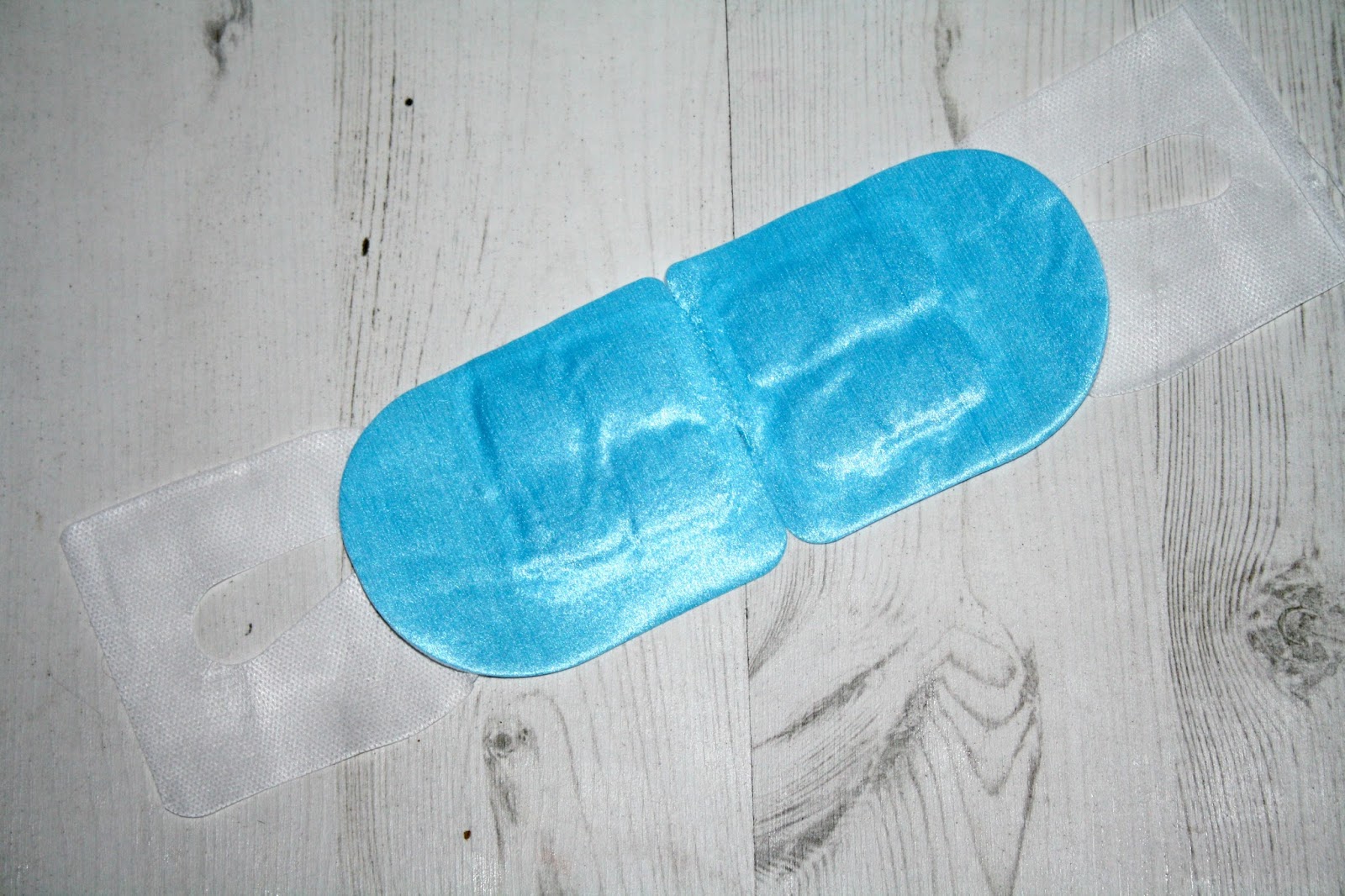 Beautyqueenuk A UK Beauty and Lifestyle Blog OPTREX WARMING EYE MASK