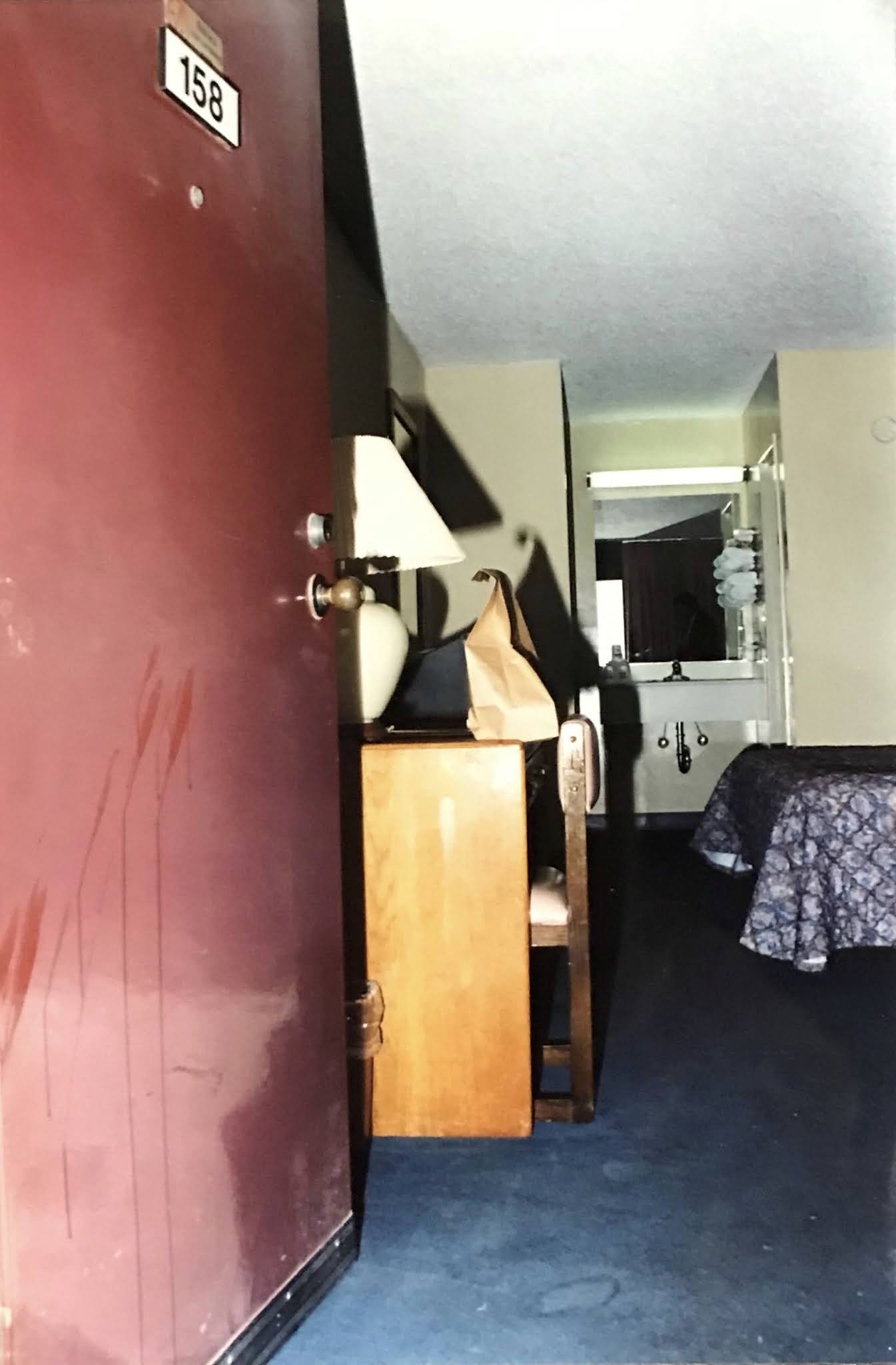 Selena Days Inn - 94fl5tu