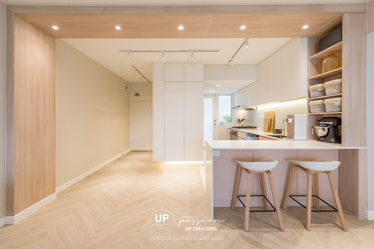 Mont Kiara Pines condo wood arch is the highlight to separate the space between dining and kitchen which also complete the space