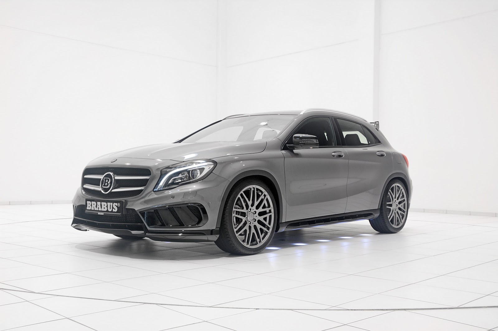 400PS Brabus Mercedes GLA 45 AMG is Our Kind of Small SUV