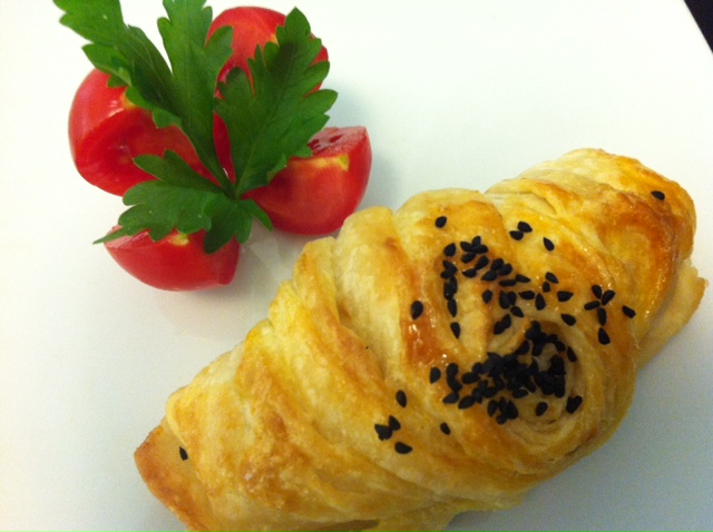 Mavi Domatesler İstiridye Böreği