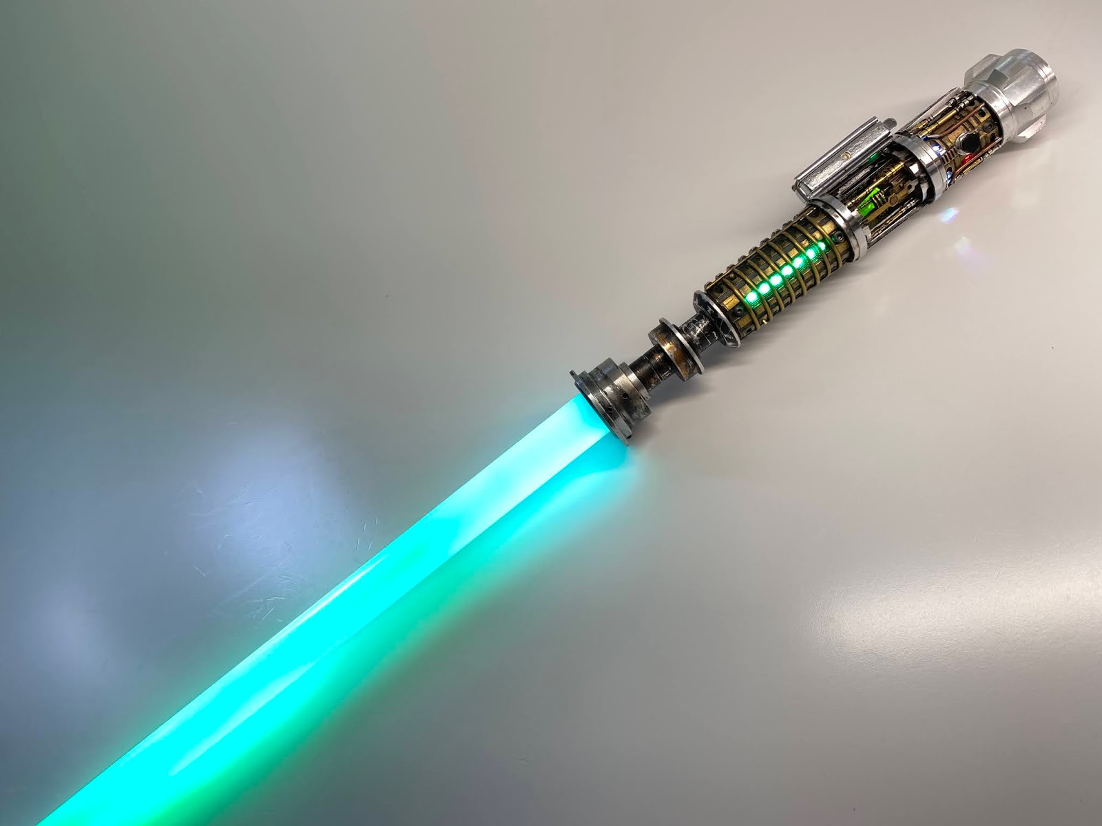 ROLIGHTSABERS HERO LUKE Lightsaber