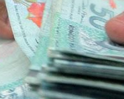 Bantuan pelajar miskin tak dibatal  Ketengah
