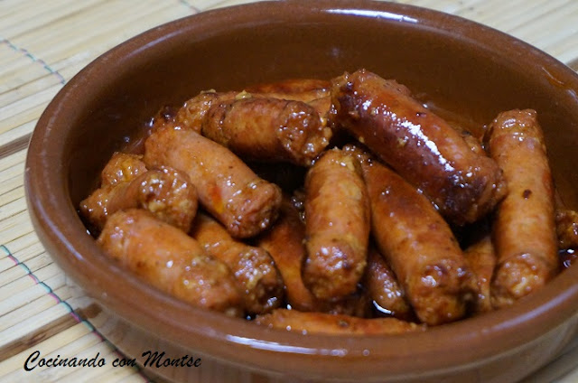 Chorizos Al Vino Blanco
