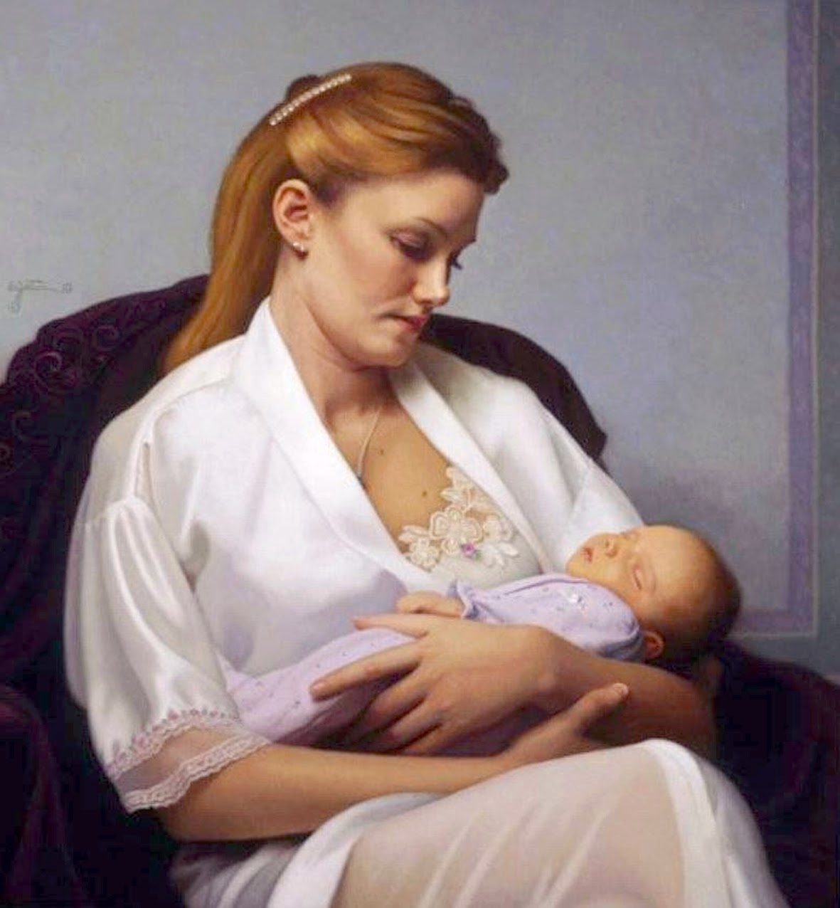 Мужчины кормят грудью ребенка. Женщина с младенцем. Женщина с младенцем на руках. Кормящая мама. Женщина с ребенком на руках.