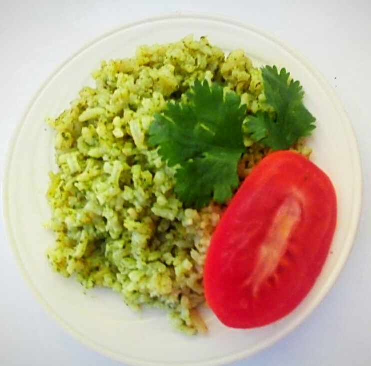 Arroz verde al cilantro.